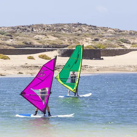 호텔 Club La Santa Sports Inclusive 3*